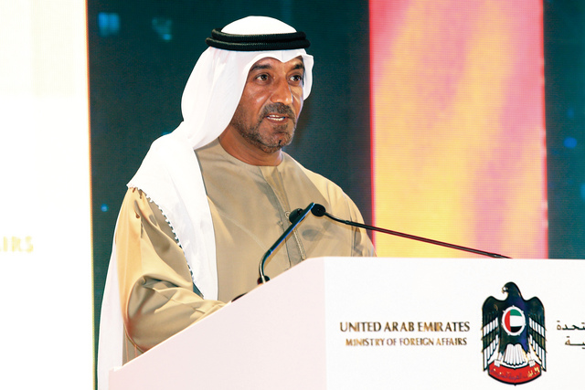 "احمد بن سعيد يلقي كلمتة خلال حفل الاستقبال"
