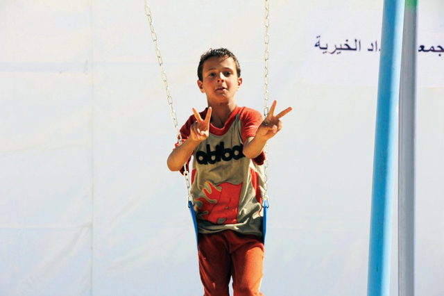 "تفاؤل وسط الزعتري"