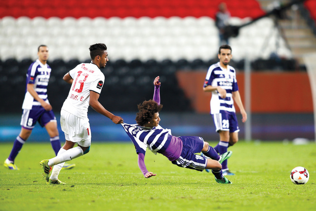 "الجزيرة تألق وعطل العين في الكلاسيكو\tتصوير: مجدي إسكندر"