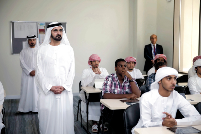 "جولات محمد بن راشد الميدانية .. وقوف مباشر على احتياجات المواطنين"