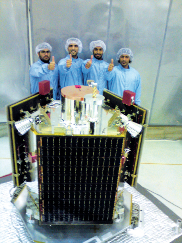 "استعداد إماراتي لغزو الفضاء"