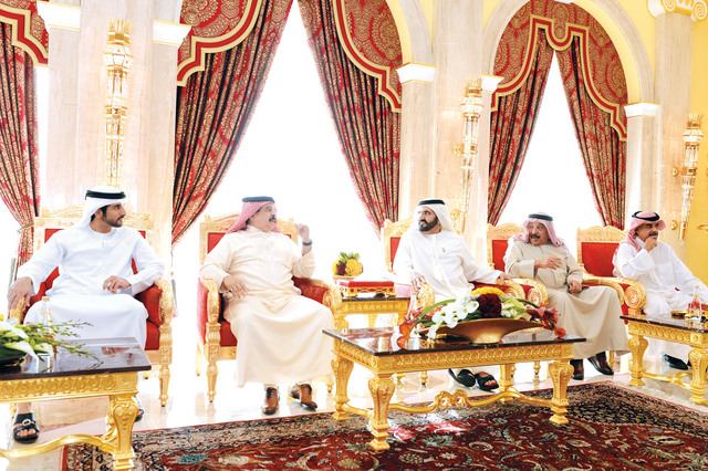 "محمد بن راشد وحمد بن عيسى وحمدان بن محمد ومحمد بن عيسى وخليفة بن عبدالله"