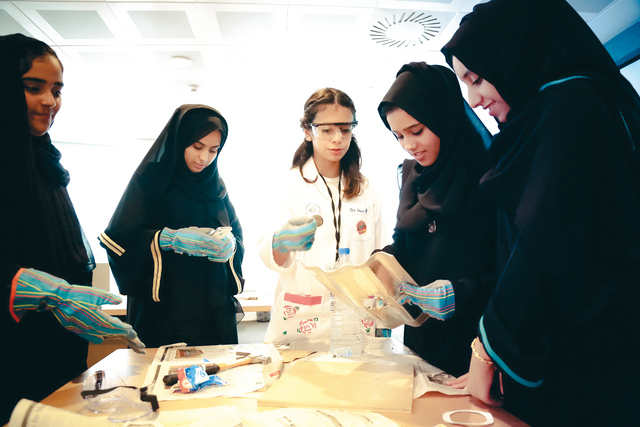 "خلال تدريب الطالبات"
