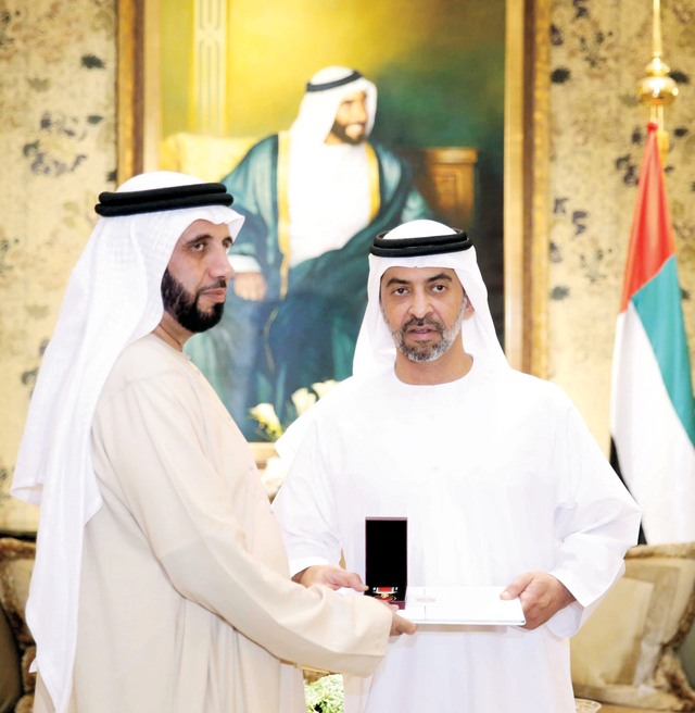 "..ويكرم المزروعي"