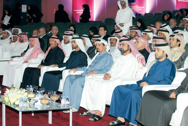 "حاكم عجمان وولي عهده في مقدمة الحضور"