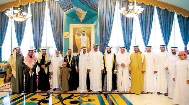 "وسموه متوسطا الحضور في حفل زفاف محمد هلال الظاهري"