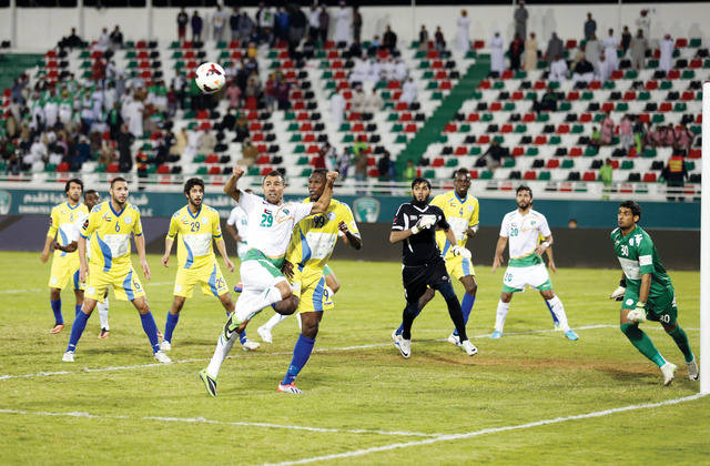 "الظفرة نجح في رد الدين للإمارات في أرضه تصوير: محمد حنيف"