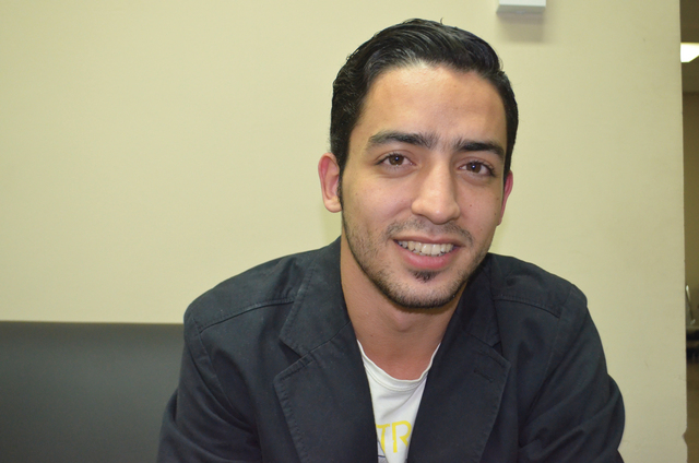"محمود حاتم: أخفيت قضية الدراسة عن جهة العمل خوفاً من الحرمان"