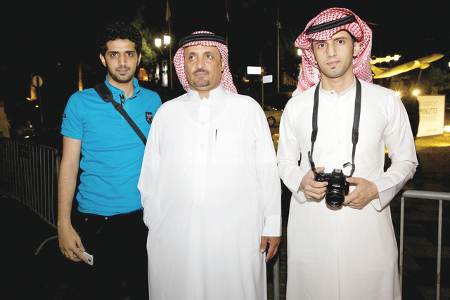 "فهد وسعيد وإبراهيم الأحمدي من السعودية"