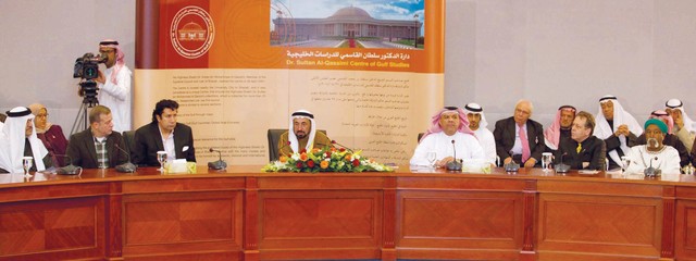 حاكم الشارقة: المسرح العربي بدأ بجهود شخصية