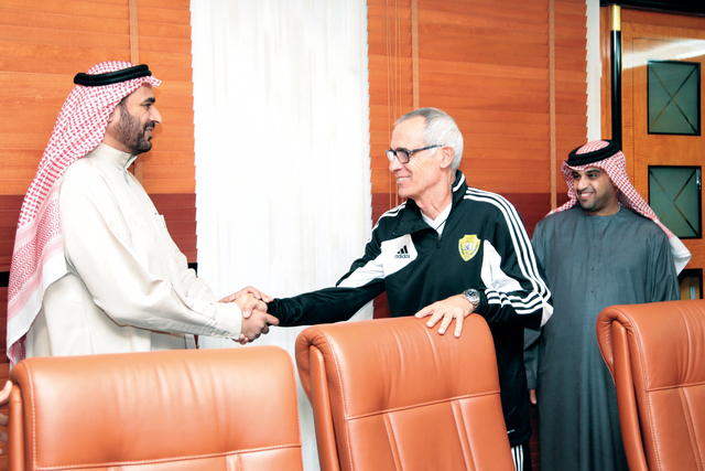 "بلهول يرحب بمدرب الفهود\t البيان"