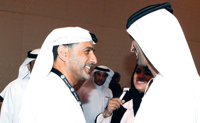 "المحمود يهنئ الهاشمي بالمنصب الجديد \tالبيان"