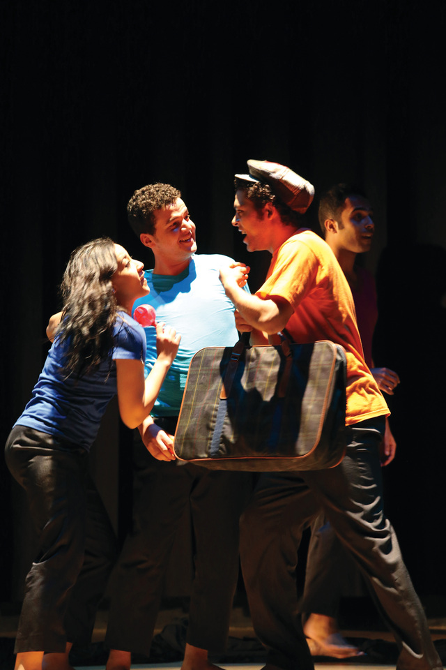 "مشهد من المسرحية"