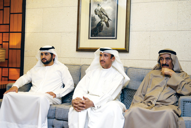 "مكتوم بن محمد ومحمد الشيباني ومحمد النابودة"