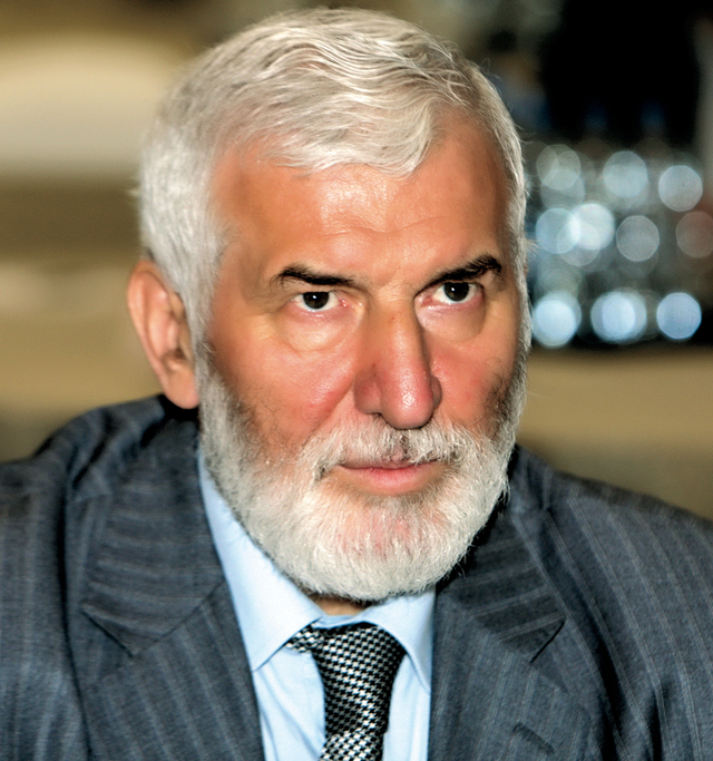 "عبدالستار أبوغدة"