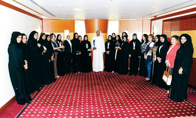 "البلدية كرمت فرقها أصحاب إنجازات الدورة الأولى"