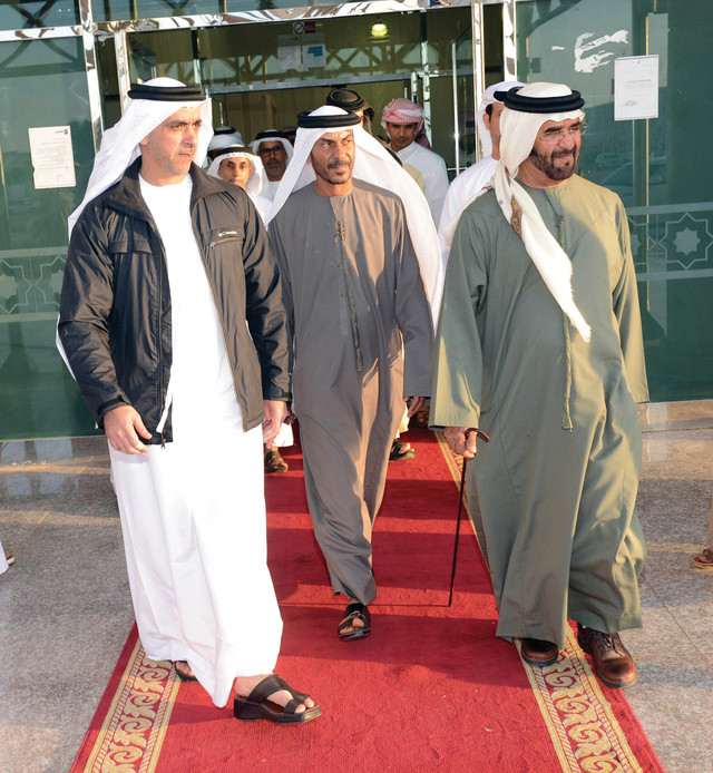 "سيف بن محمد وسيف بن زايد لدى وصولهما الحفل"