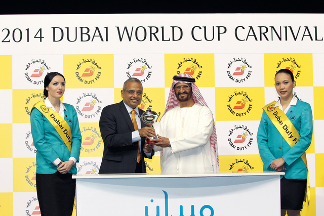 "لامدرب الرايحى يتسلم جائزة فوز\"زين شمردل \""