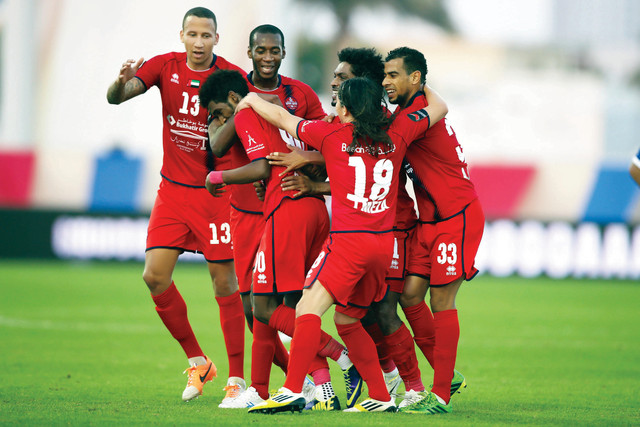 "فرحة الانتصارات عادت بعد طول غياب للشعب\tتصوير- يونس يونس"