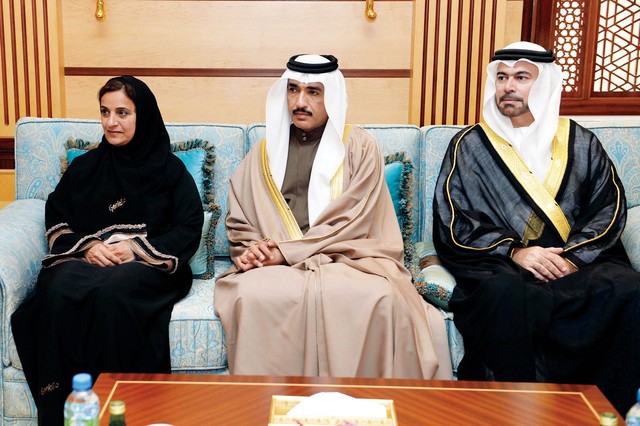 "لبنى القاسمي ومحمد القرقاوي وأحمد جمعة الزعابي"
