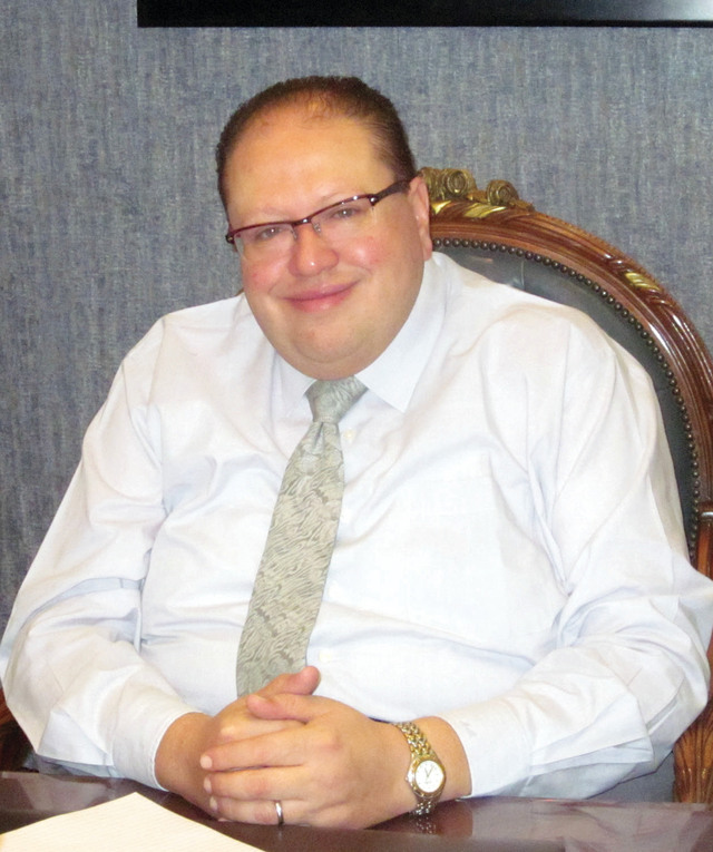 "عادل المصري"