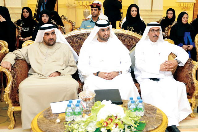 "راشد بن فهد وسلطان الجابر وعبدالله غباش"