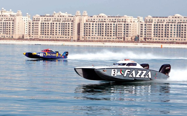 "زوارق الإمارات تدخل المنافسة بهدف الصدارة\tالبيان"
