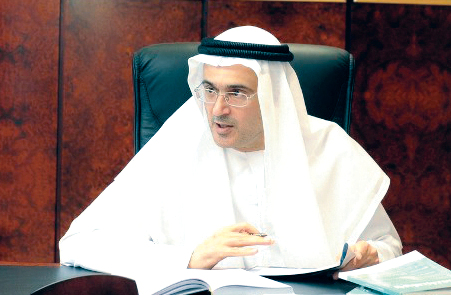 "جمال سند السويدي"