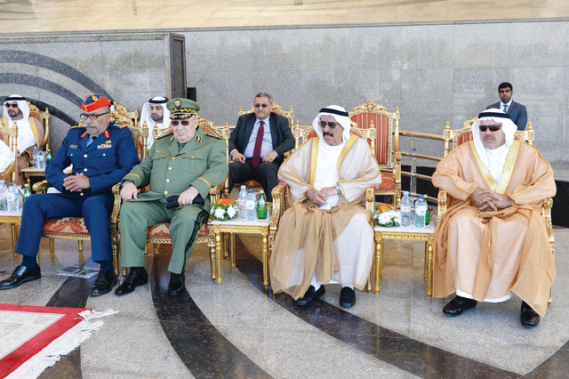 "مصبح الفتان ومحمد النابودة ومحمد سويدان القمزي ونائب وزير الدفاع الجزائري"
