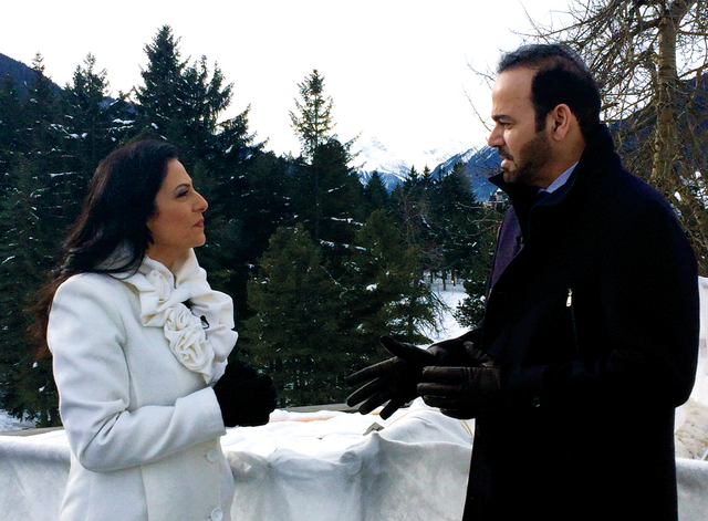 "محمد القرقاوي متحدثاً لتلفزيون دبي في دافوس"