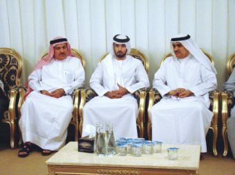 "ماجد بن محمد يقدم واجب العزاء لنجلي الفقيد"
