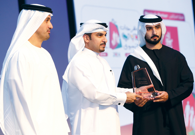 "..وماجد المعلا عن طيران الإمارات"