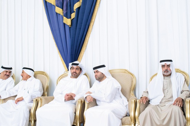 "حامد بن زايد ونهيان بن مبارك وحميد المعلا وخلف الحبتور يقدمون واجب العزاء لخالد عبدالله عمران"