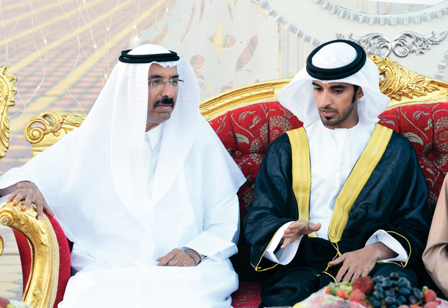 "محمد المر خلال حضوره الفرح \t\tوام"