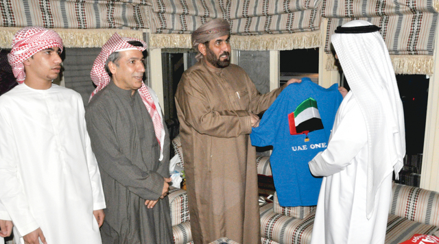 طالب بن صقر يشيد بإنجازات منطاد الإمارات