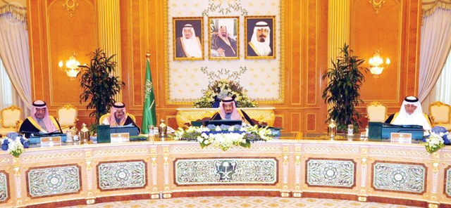 دعوات سعودية لتعقب مشايخ الفتنة