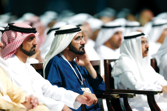 "محمد بن راشد وعمار النعيمي ومحمد المر"