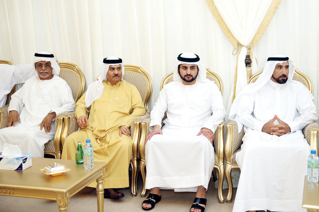 "مكتوم بن محمد وسيف الشعفار والمعزون"