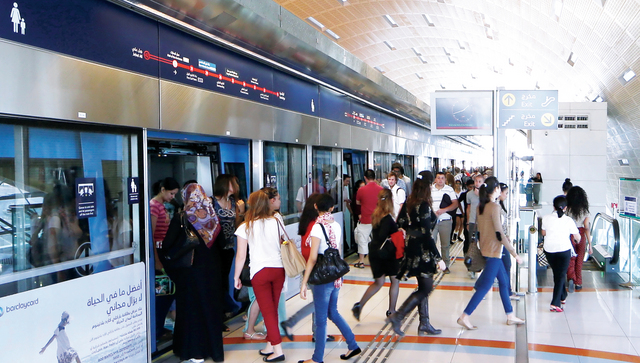 "محطة الإمارات مول في مترو دبي\t\tتصوير عماد علاء الدين"