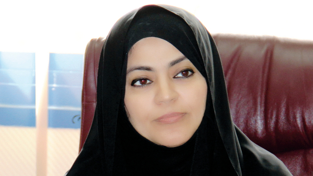 "سمية حارب"