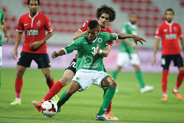 "الأهلي يتعادل مع الشباب ويلاقي الشارقة في قبل نهائي كأس المحترفين\t تصوير: سالم خميس"