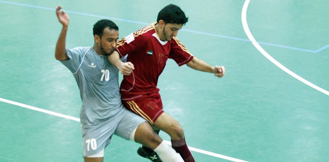 "مباريات دوري الصالات تدخل مراحل الحسم\t البيان"