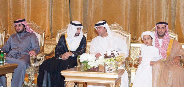 "هزاع بن زايد خلال الحفل"