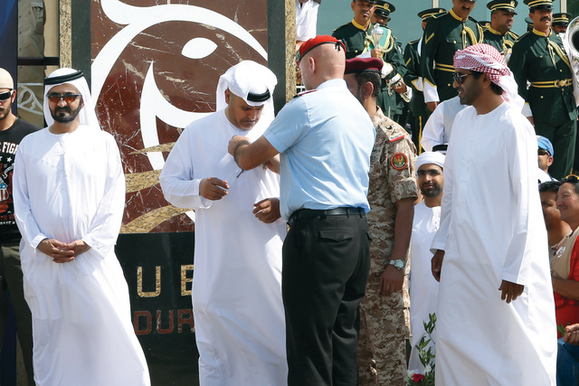"ممثل السيزم يكرم سعيد الطاير"