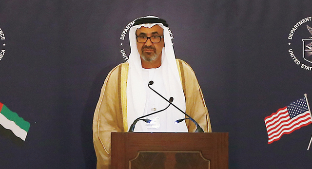 "الكعبي مخاطبا الحضور"