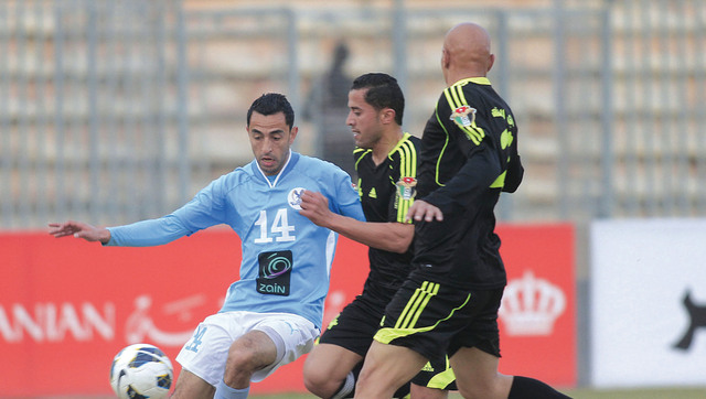 "جانب من لقاء الفيصلي والبقعة بالدوري البيان"