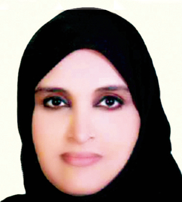 "منى عبد الله: ثانوية دبي استغلت الأسطح لزراعة الخضروات والفواكه"