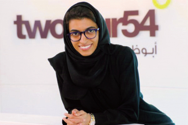 "ونورة الكعبي، الرئيسة التنفيذية لهيئة المنطقة الإعلامية أبوظبي \"توفور54 \""