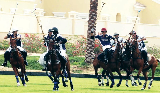 "مهرة يقسو على أبوظبي ويعلن عن نفسه طرفاً في النهائي\t\t تصوير: عمران خالد"