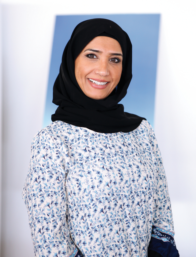 "منى عبدالله"